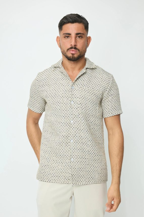 Chemise effet broderie avec des motifs carreaux