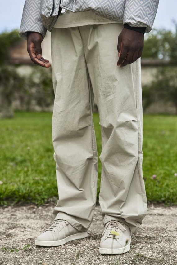 Parachutebroek verstelbaar in de taille en enkels