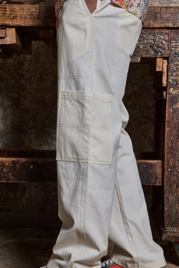 Plain topstitched pants