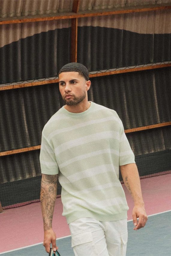 Gestreept gebreid T-shirt met korte mouwen