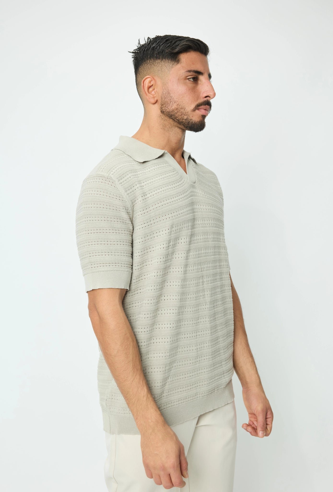 Basic poloshirt met open kraag en manchetten - Afbeelding 5