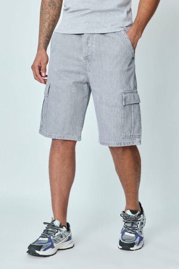 Oversized cargo denim shorts
